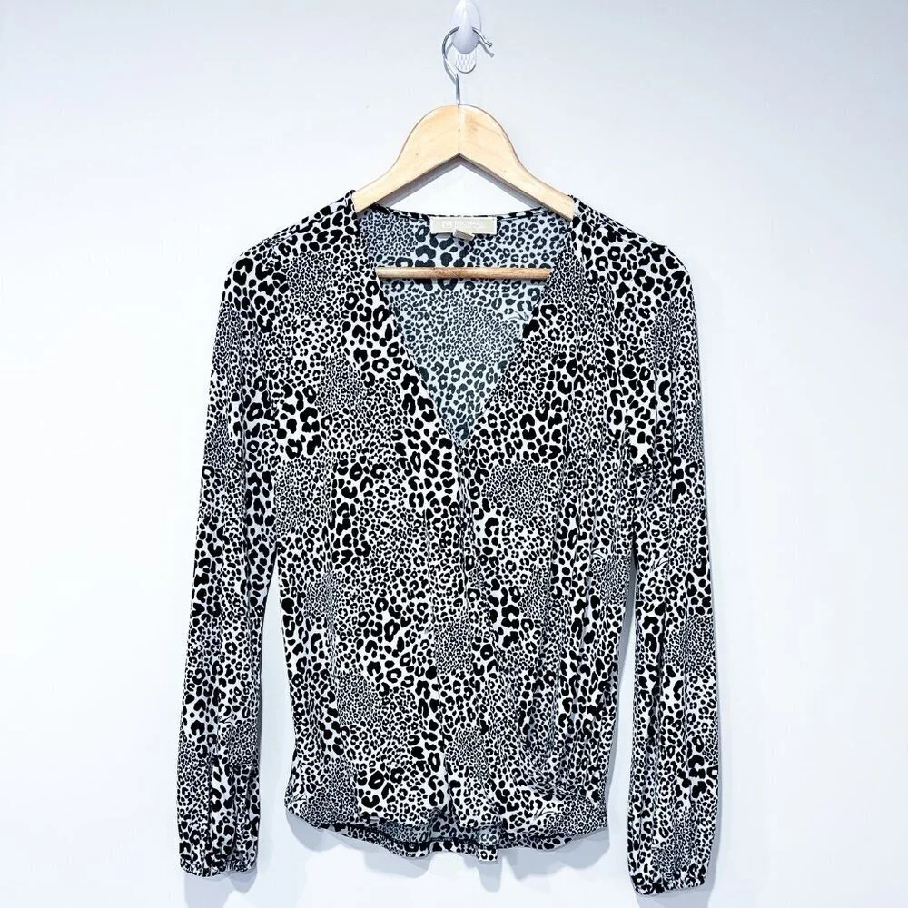 MICHAEL KORS Black White Leopard Print V Neck Long Sleeve Blouse Small